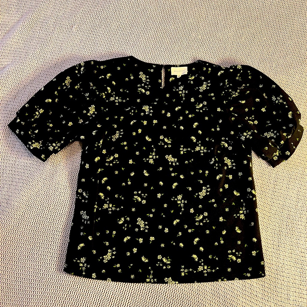 Black Floral Puff Sleeve Top